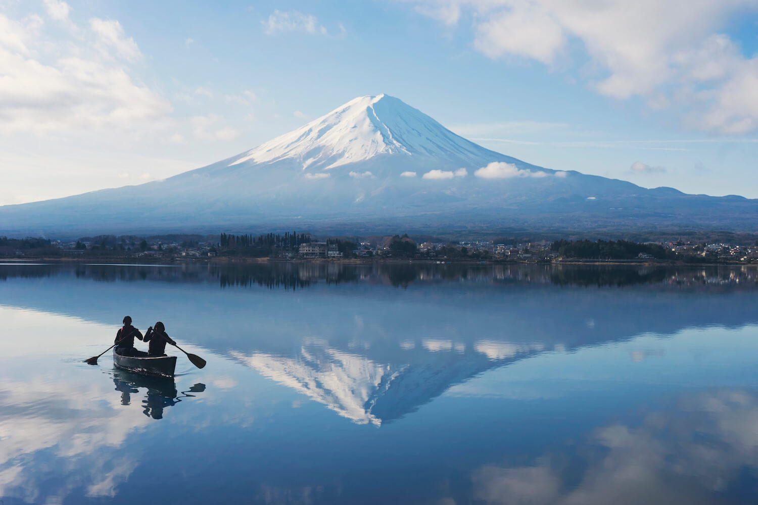 HOSHINOYA Fuji Activity Morning Canoe